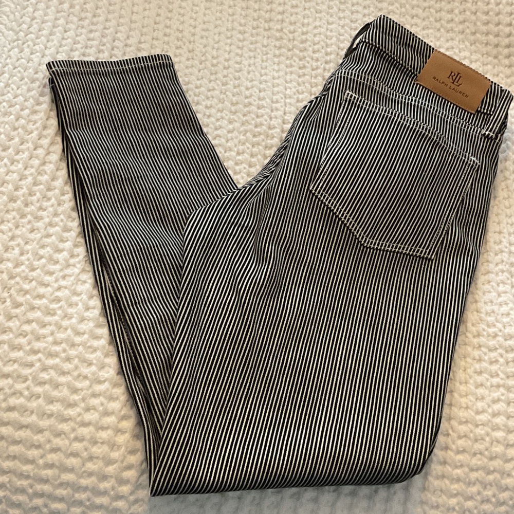 Ralph Lauren black label skinny jeans. Excellent condition. Size 8.